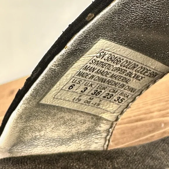 Skechers Black Studded Wedge Slide Sandals Womens 9 Memory Foam Whimsigoth Y2K - Picture 9 of 10